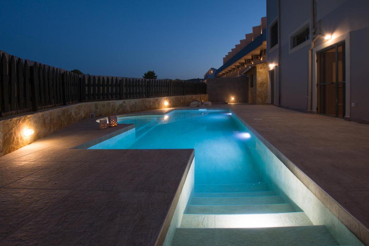 Aparthotel Golden Coast Boutique - Luxury Living 4*