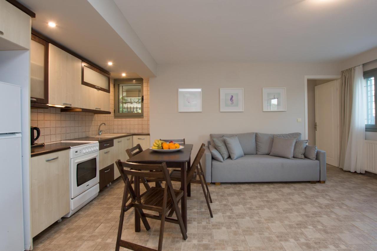 Golden Coast Boutique - Luxury Living 4*