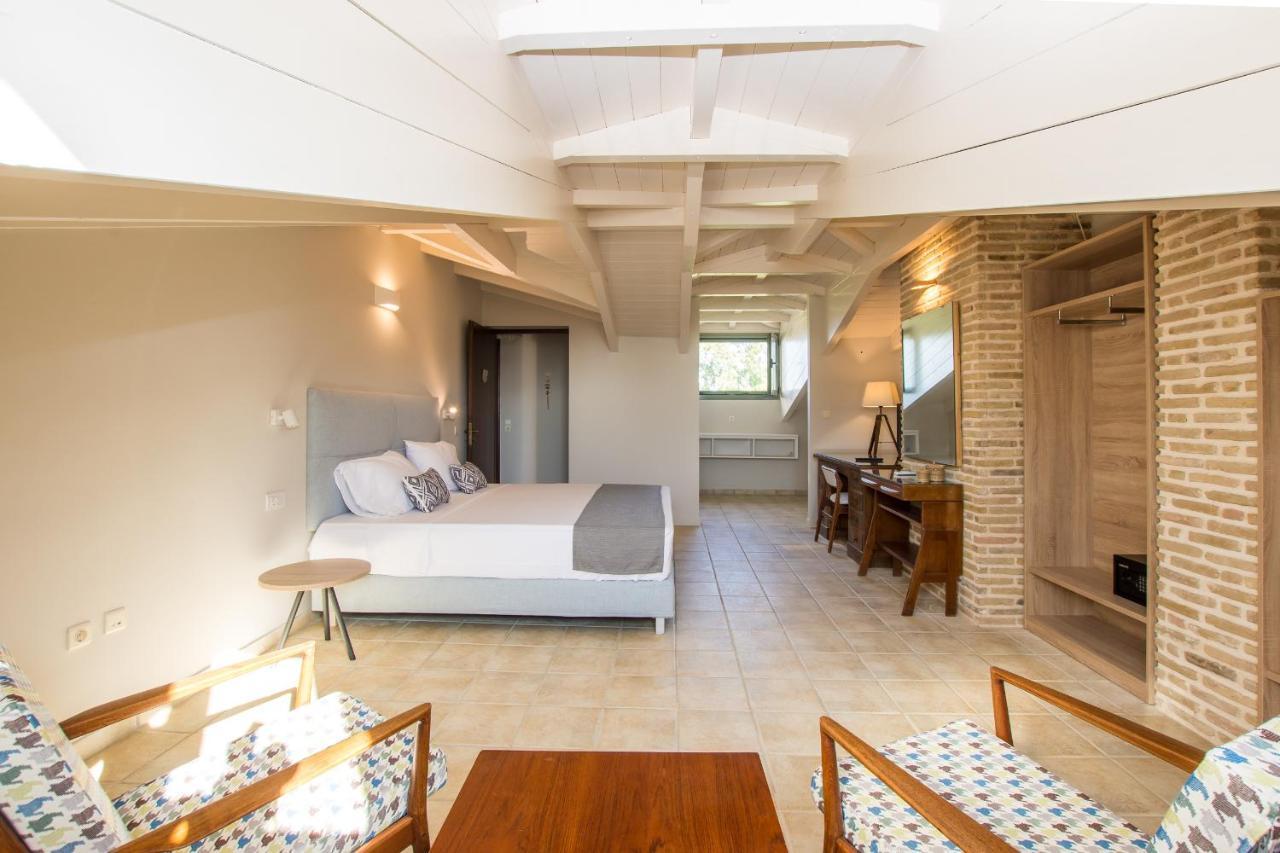 Golden Coast Boutique - Luxury Living 4* Kypseli