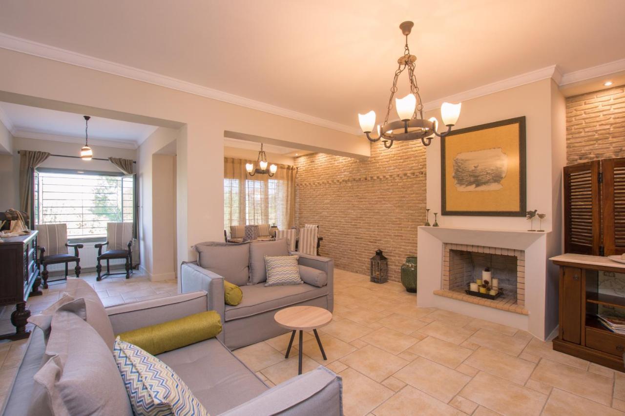 Golden Coast Boutique - Luxury Living Kypseli